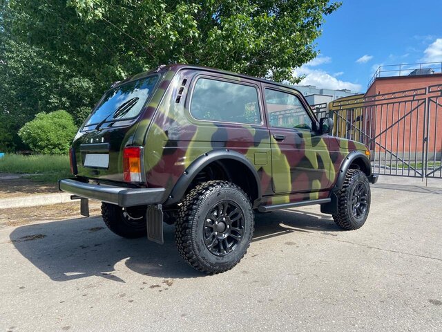 lada4x4P_3